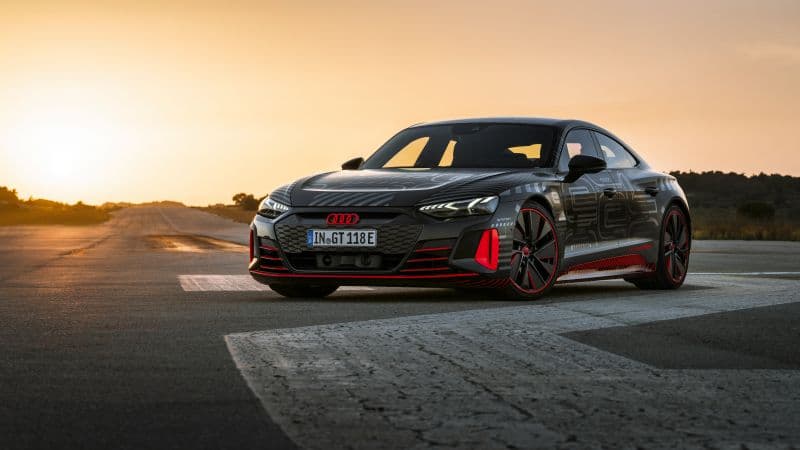 Audi RS e-tron GT 8K Wallpaper