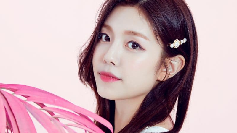 Gowoon Berry Good Wallpaper