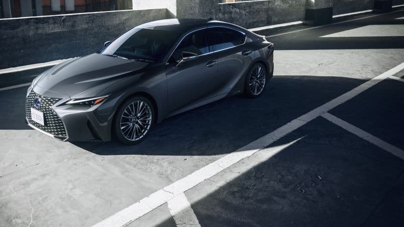 Lexus IS 300h Hybrid sports car Wallpaper