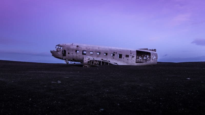 Crashed Airplane Douglas DC-3 Wallpaper
