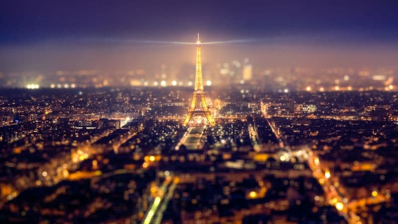 Eiffel Tower Cityscape Wallpaper