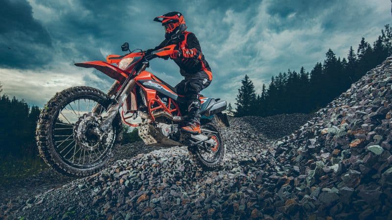 KTM 690 Enduro R Adventure motorcycles Wallpaper