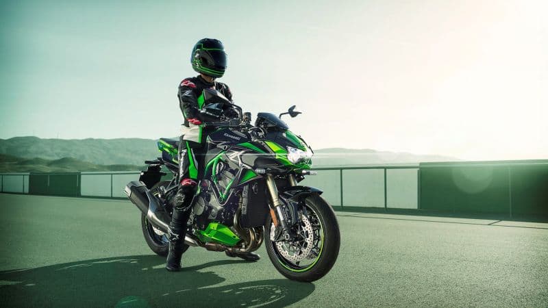 Kawasaki Z H2 SE Biker Wallpaper