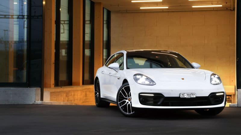 Porsche Panamera 4S E-Hybrid Sport Turismo Wallpaper