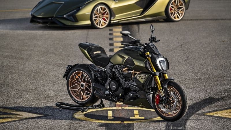 Ducati Diavel 1260 Lamborghini Superbikes Wallpaper