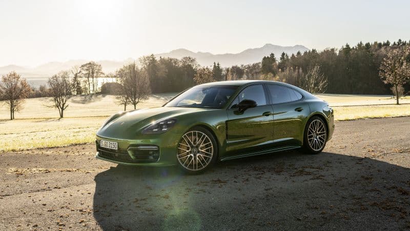 Porsche Panamera 4S 2021 Wallpaper