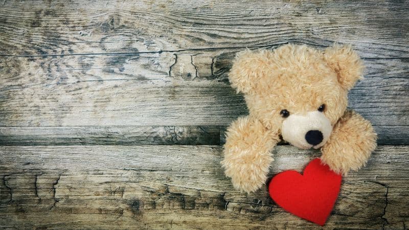 Teddy bear Red heart Wallpaper