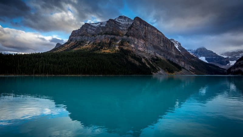 Blue lake Landscape Wallpaper