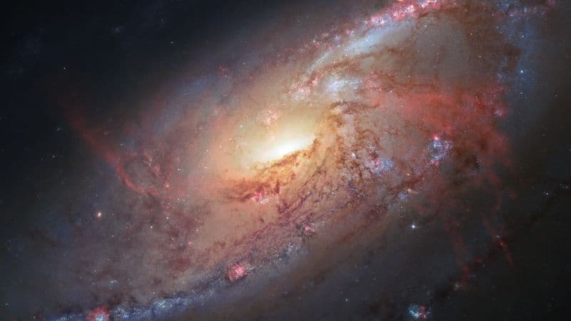 Spiral galaxy Messier 106 Wallpaper