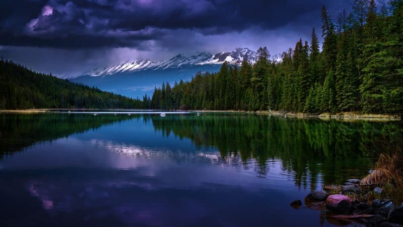 Valley of the five lakes First Lake Wallpaper
