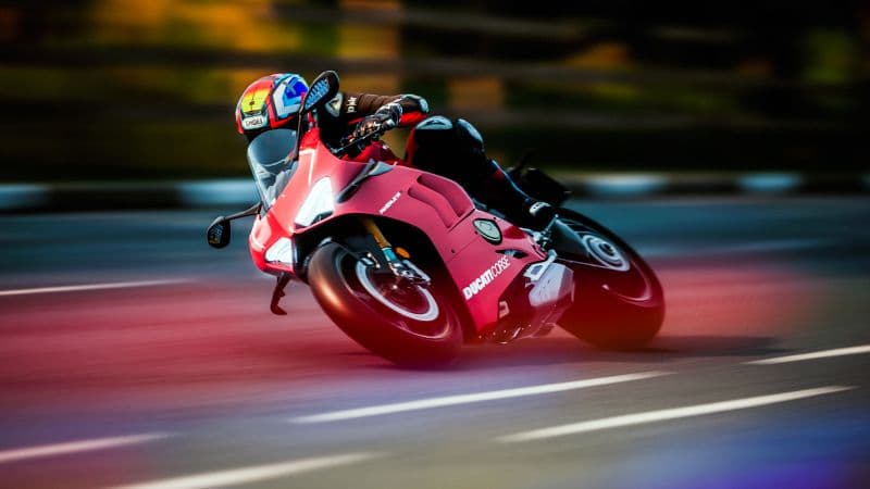 Ride 4 Ducati Panigale V4 R Wallpaper