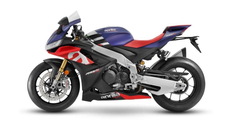 5K Aprilia RSV4 1100 Factory Wallpaper