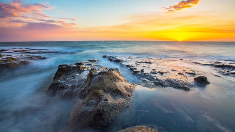 Rocky coast Sunset Wallpaper