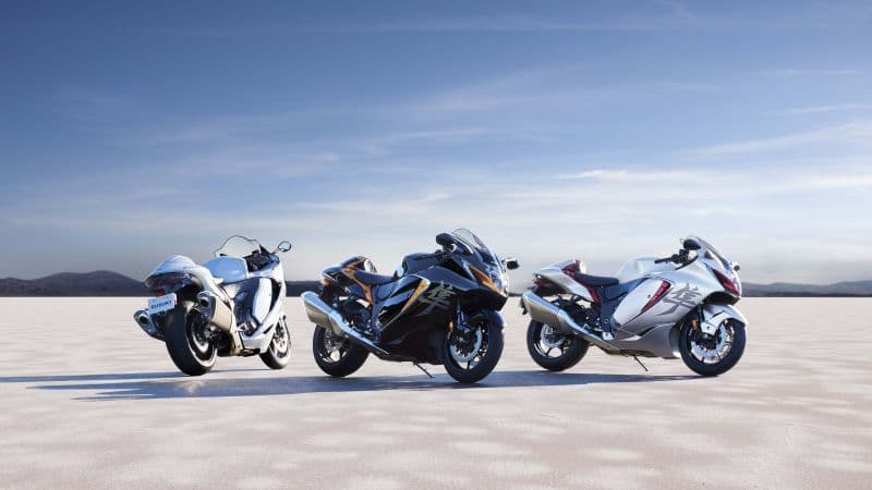 Suzuki Hayabusa 8K Wallpaper