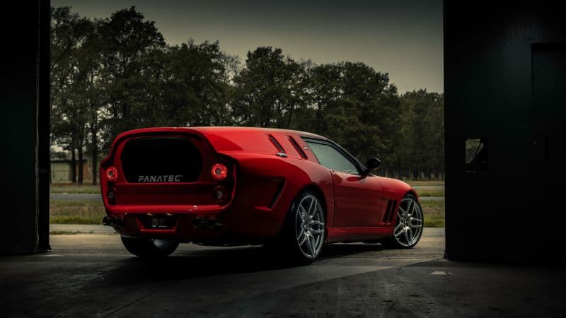 Niels van Roij Design Breadvan Hommage 2021 Wallpaper