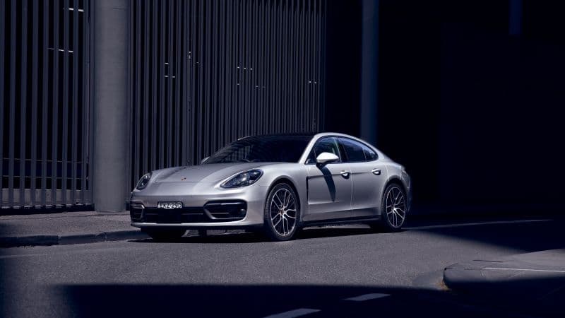 Porsche Panamera 5K Wallpaper