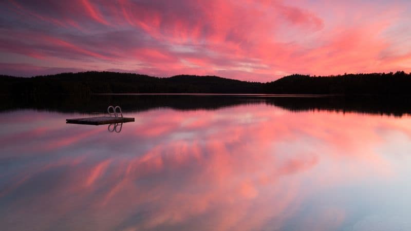Mirror Lake Pink sky Wallpaper