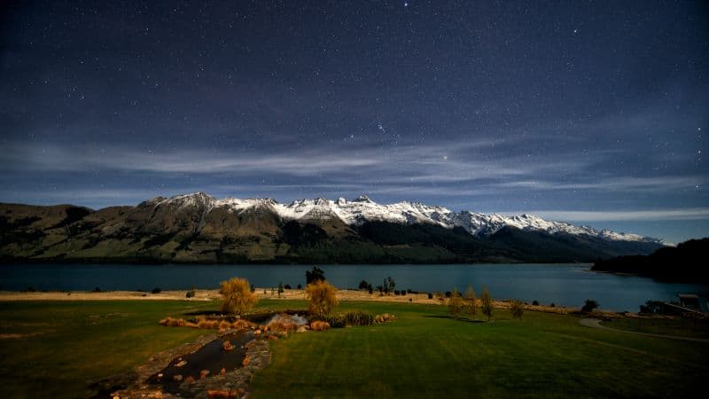 Lake Wakatipu Night time Wallpaper
