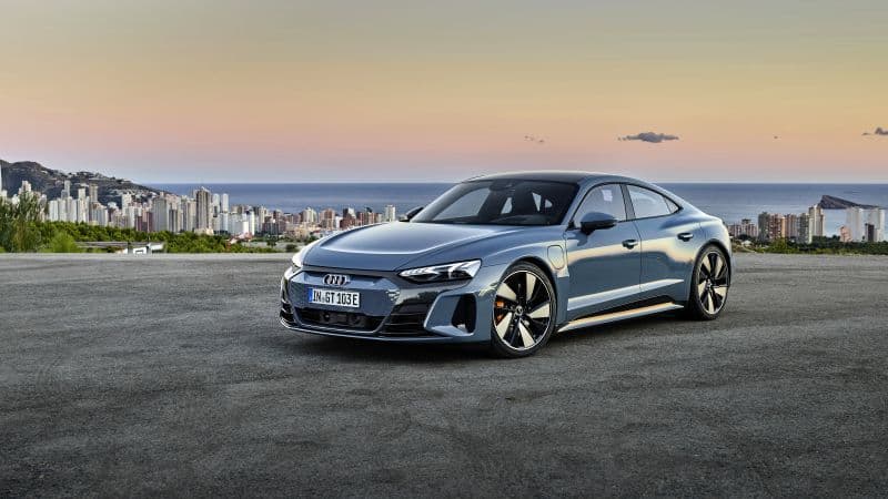 Audi RS e-tron GT Luxury EV Wallpaper