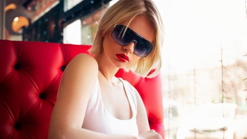 Woman Modern Wallpaper