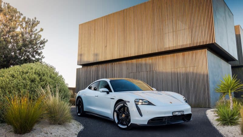 Porsche Taycan Turbo S 2021 Wallpaper