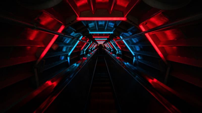 Tunnel Vanishing point Wallpaper