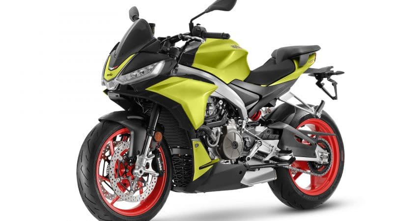 Aprilia Tuono 660 White background Wallpaper