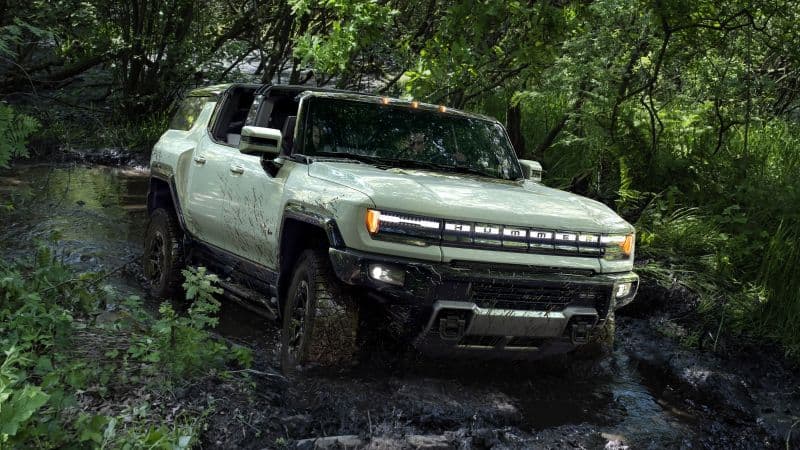 GMC Hummer EV EV pickup Wallpaper