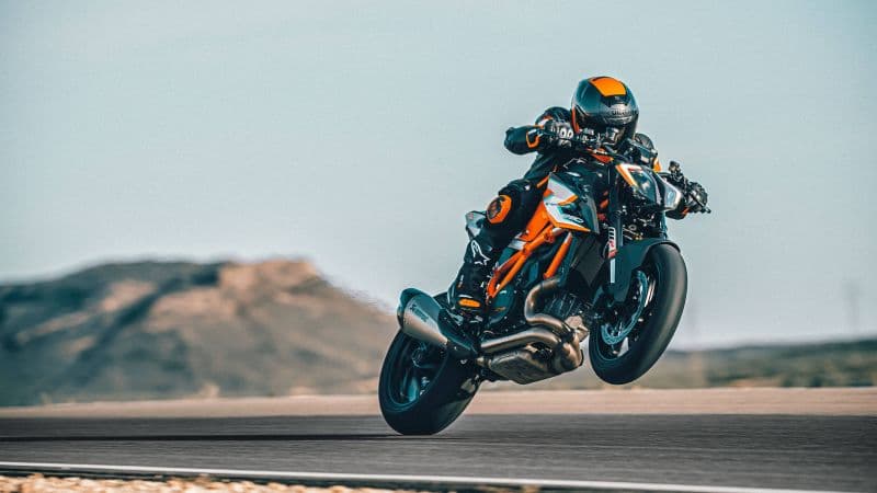 KTM 1290 Super Duke RR 2021 Wallpaper