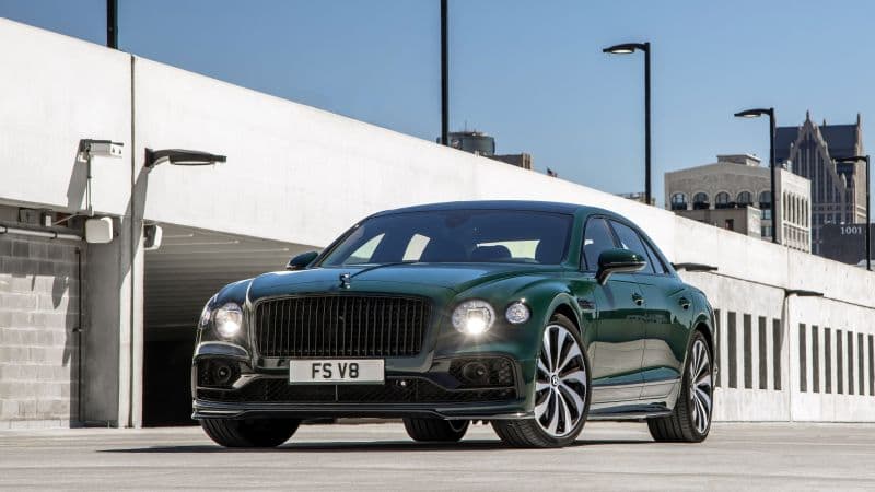 Bentley Flying Spur V8 2021 Wallpaper
