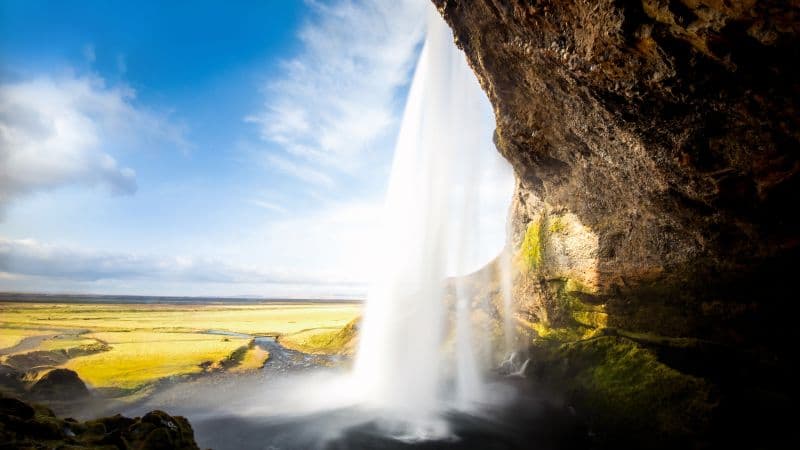Seljalandsfoss Waterfall Wallpaper