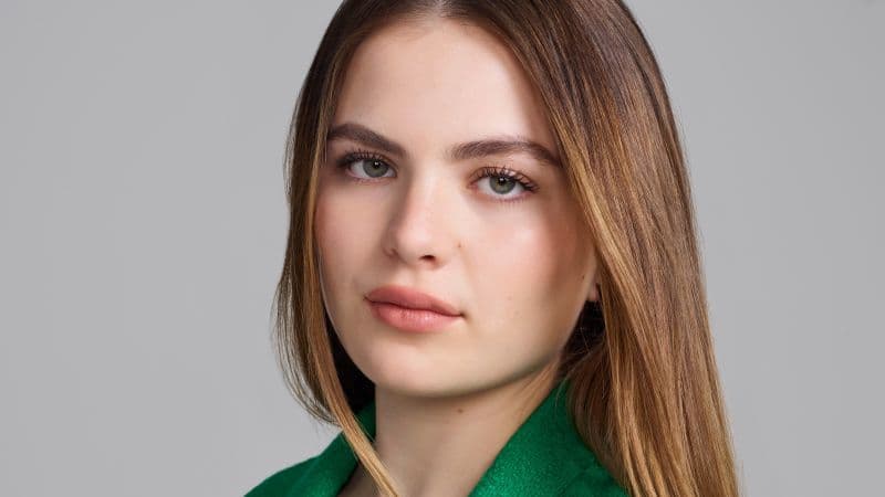 Chiara Aurelia American actress Wallpaper