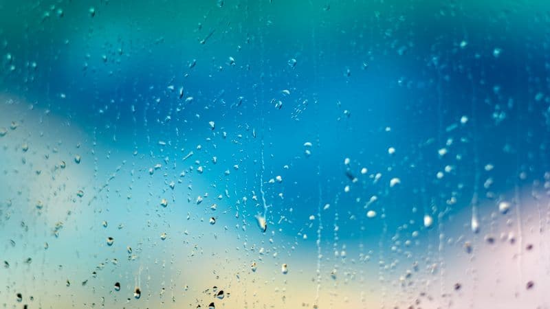 Water droplets Glassy Wallpaper