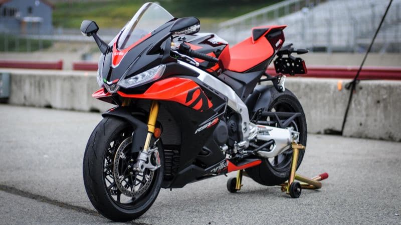 Aprilia RSV4 Factory Sports bikes Wallpaper