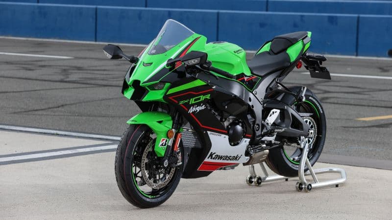 Kawasaki Ninja ZX-10R 5K Wallpaper