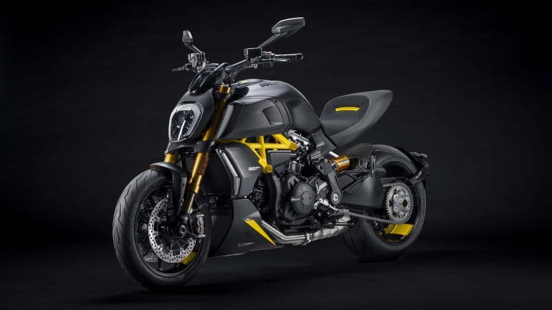 Ducati Diavel 1260 S Black and Steel Sports bikes Wallpaper