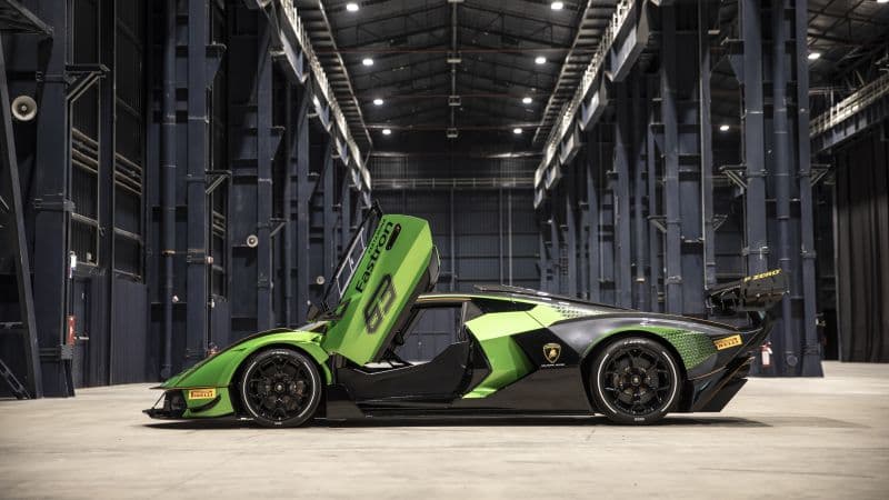 Lamborghini Essenza SCV12 Performance car Wallpaper