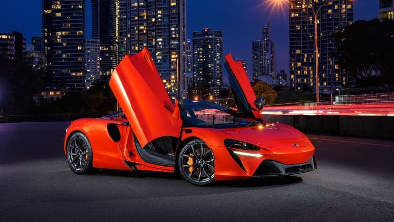 McLaren Artura 8K Wallpaper
