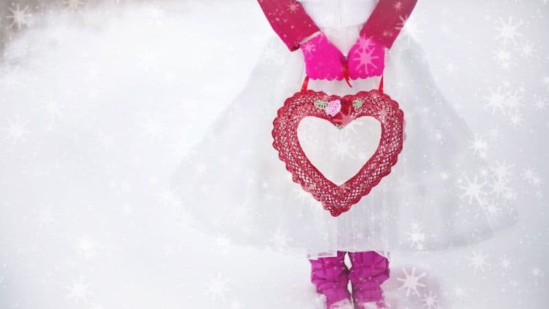 Valentine Girl Wallpaper