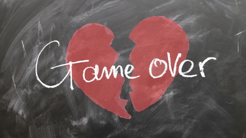 Broken heart Game Over Wallpaper