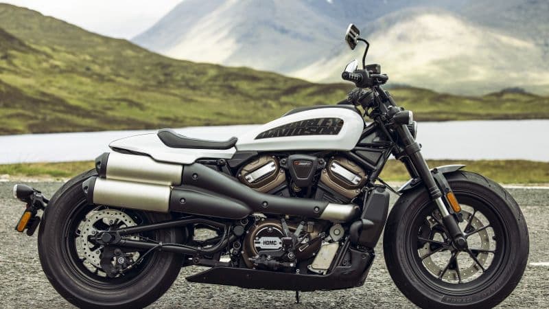 Harley-Davidson Sportster S 8K Wallpaper