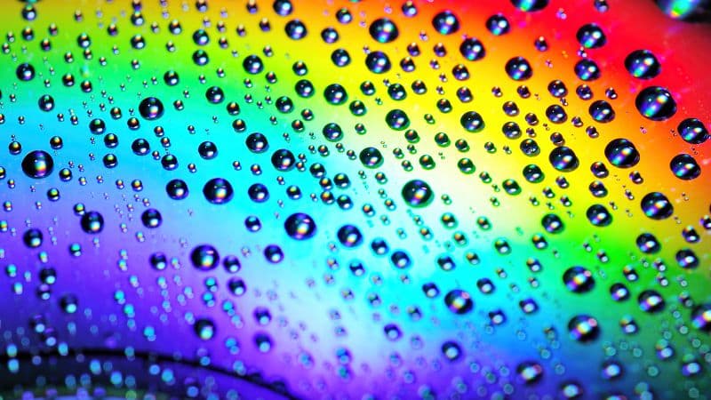 Water droplets Rainbow Wallpaper