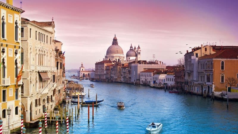 Venice city Santa Maria della Salute Wallpaper
