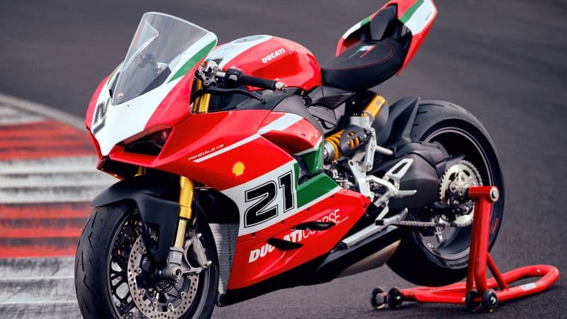 Ducati Panigale V2 Bayliss Sports bikes Wallpaper