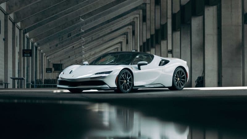 Ferrari SF90 Stradale Assetto Fiorano Wallpaper