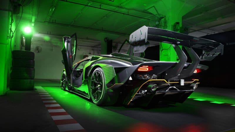 Lamborghini Essenza SCV12 Racing car Wallpaper