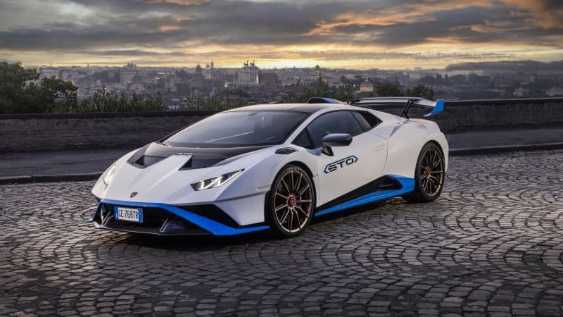 Lamborghini Huracán STO Supercar Wallpaper