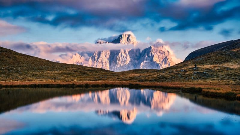 Lago delle Baste Lake Wallpaper