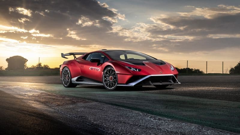Lamborghini Huracán STO High Performance Wallpaper