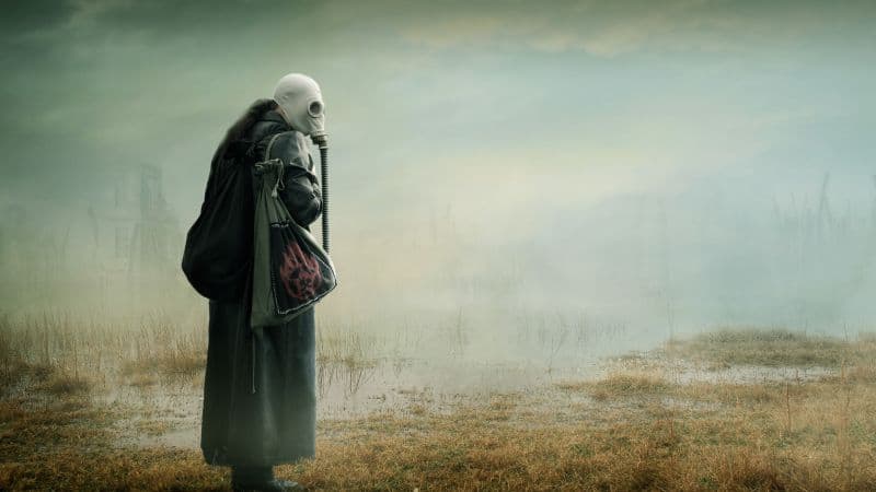 Gas mask Woman Wallpaper